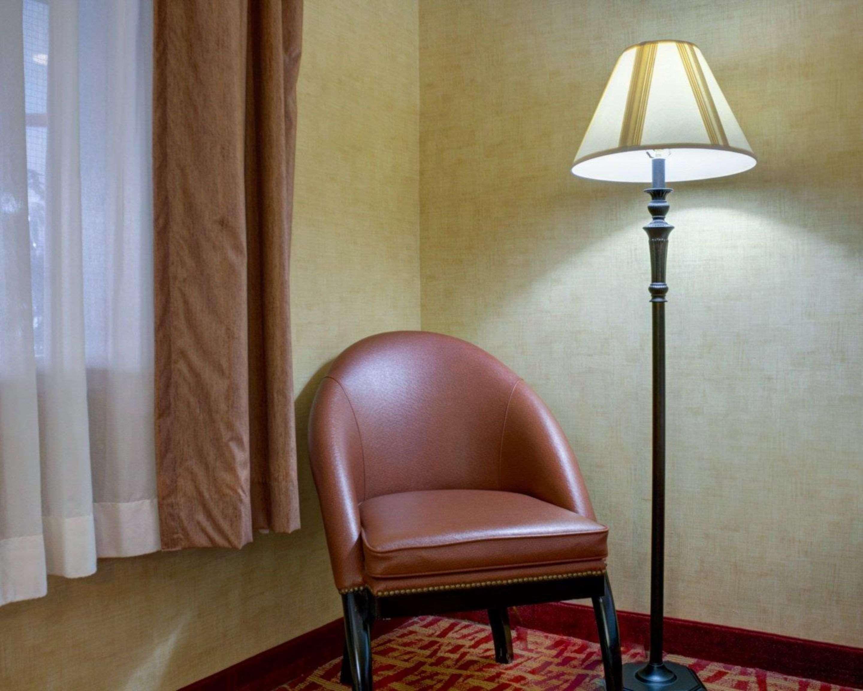Rodeway Inn Columbia Mall Loop Гранд-Форкс Екстер'єр фото