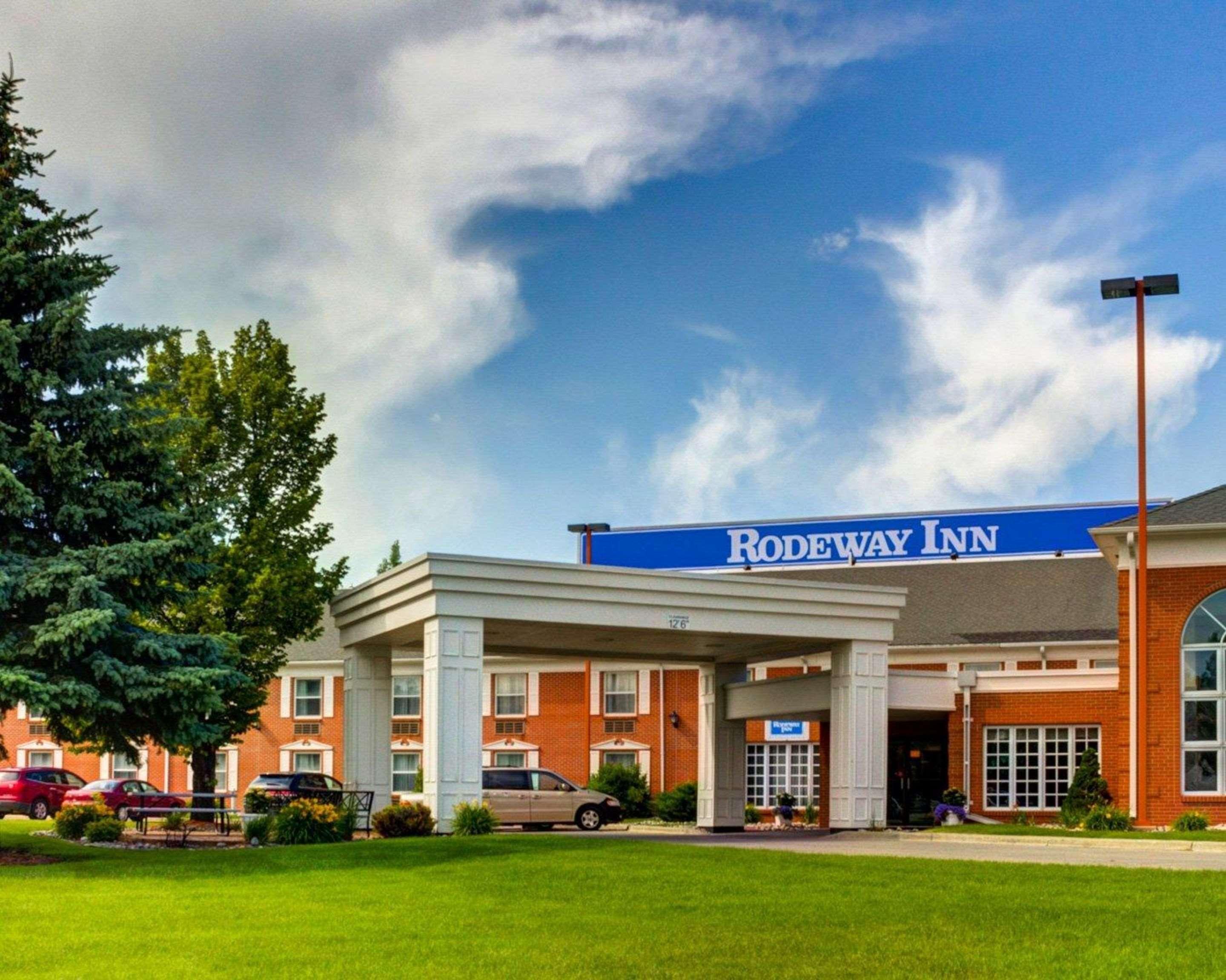 Rodeway Inn Columbia Mall Loop Гранд-Форкс Екстер'єр фото